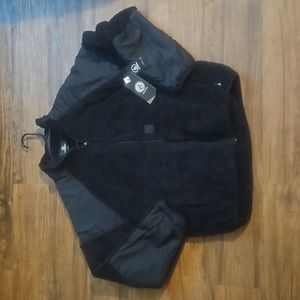 NWT Men's Volcom Jacket. "Runtime Error" Black Faux Fur Sherpa Zip Up